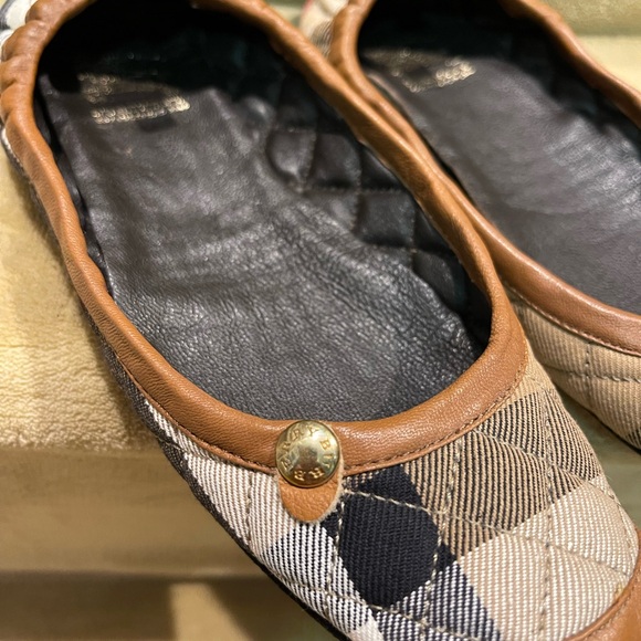 Authentic Burberry Ballet Flats - Picture 8 of 14
